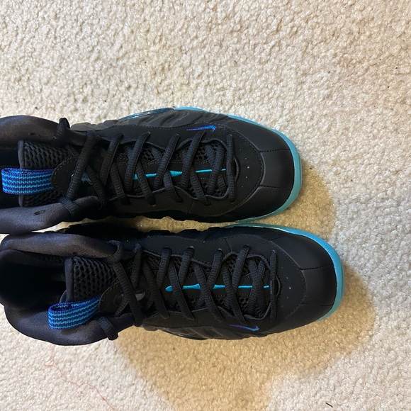 Nike Kids Black and Blue Sneakers